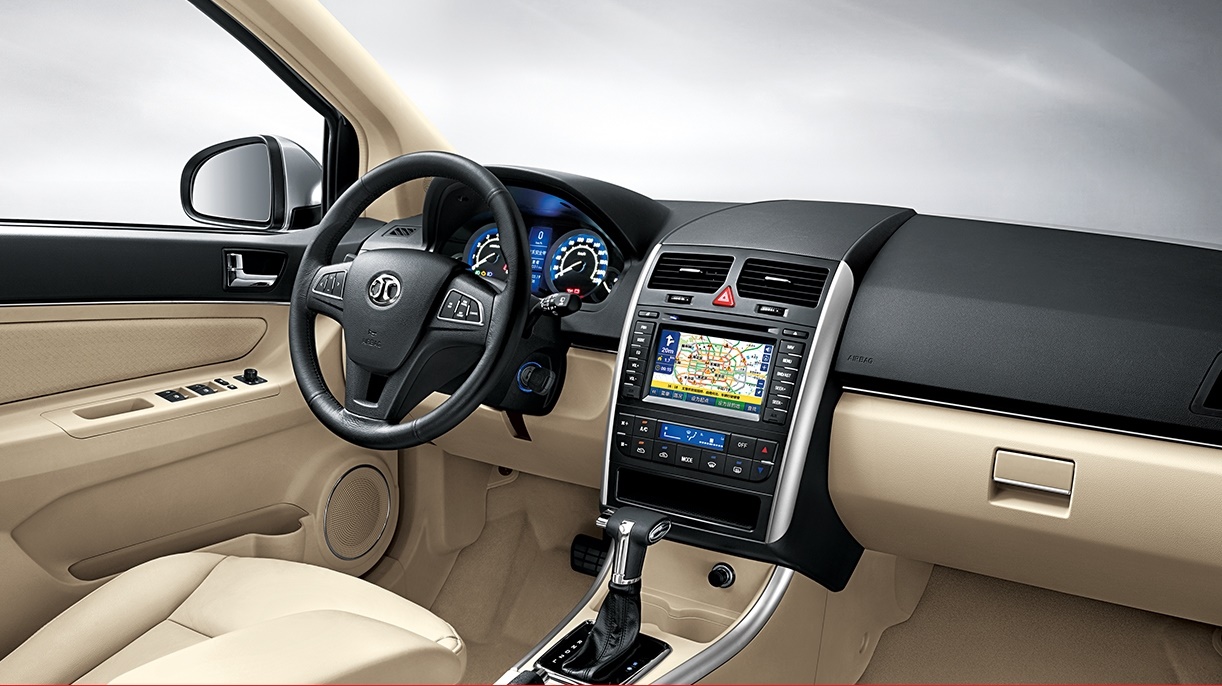 سابرینا هاچ بک